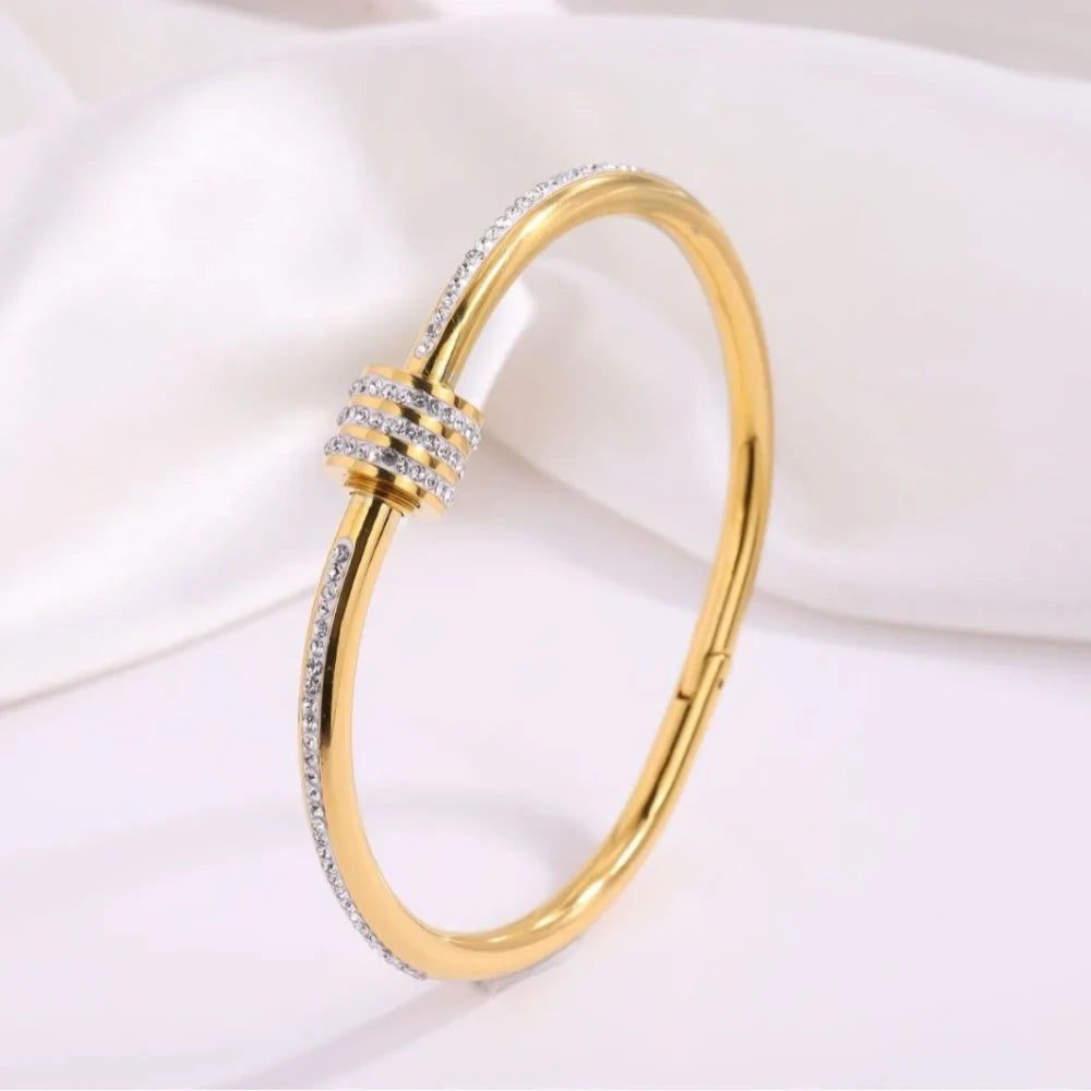 Sparkling Zircon Bangle